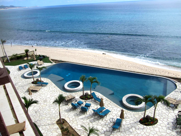 Beach access to surf spots